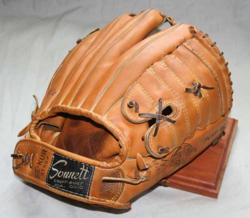 Woodie Held Sonnett V445 Back